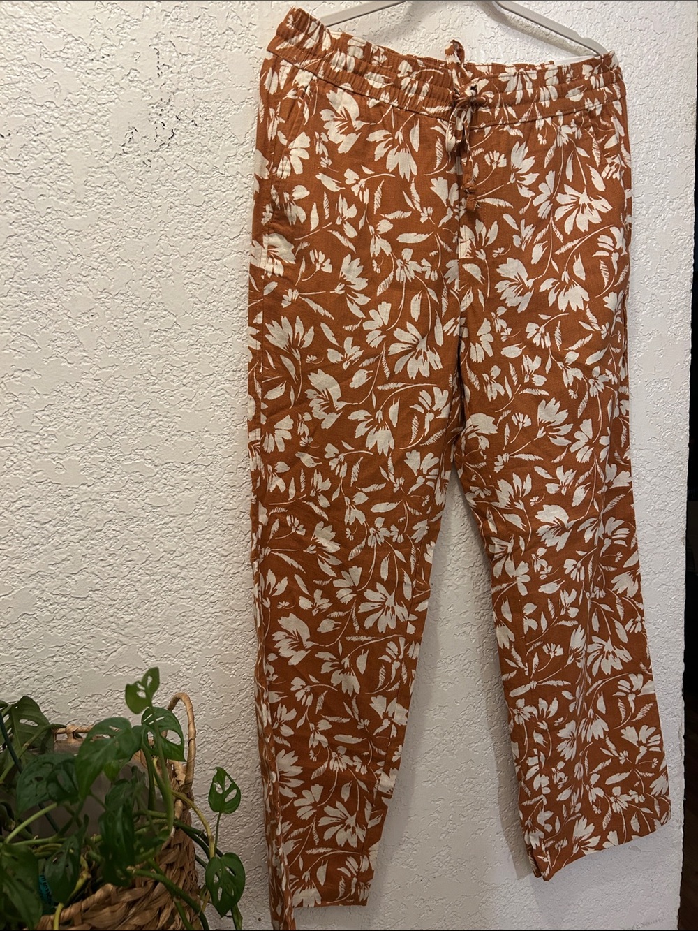 Ann Taylor Rust Orange and White Floral Drawstring Pants